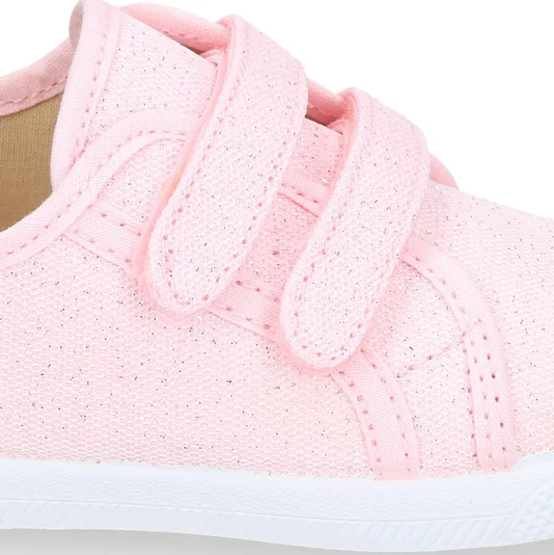 Zapatilla niña con puntera y sin cordones en lona METALIZADA.