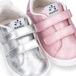 Zapatilla niña moda sin cordones en piel metalizada.