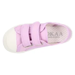 Zapatilla niña OKAA sin cordones y puntera en lona piqué algodón.