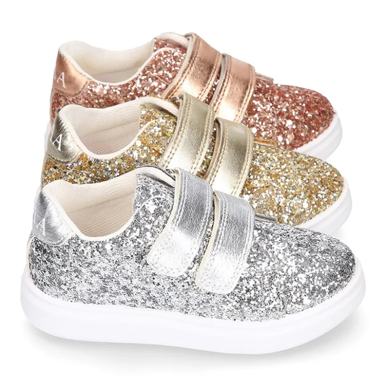 Zapatilla niña OKAA sin cordones en piel con GLITTER.