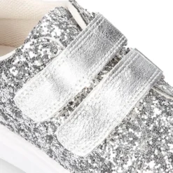 Zapatilla niña OKAA sin cordones en piel con GLITTER.