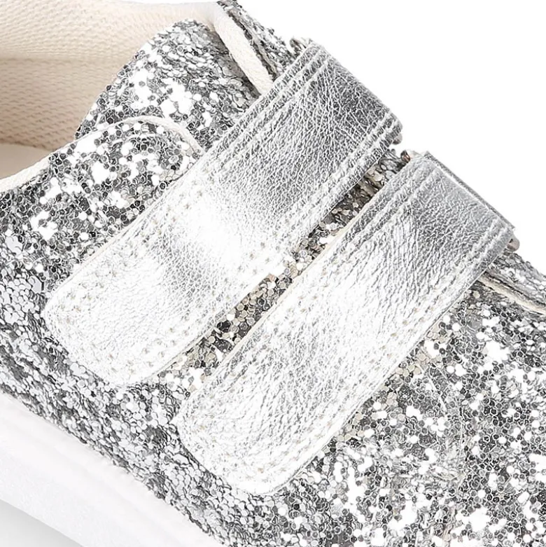 Zapatilla niña OKAA sin cordones en piel con GLITTER.