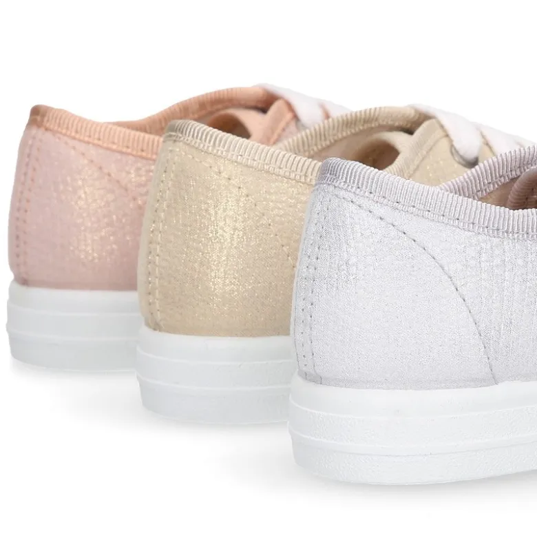 Zapatilla niñas con cordones en LONA METALIZADA.