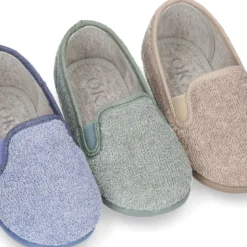 Zapatilla niño casa tipo KUNG FU con elásticos en toalla ECOLÓGICA.