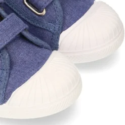 Zapatilla niño con puntera y sin cordones en lona piqué algodón en color JEANS.