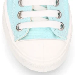 Zapatilla niños CASUAL con puntera y cordones en colores pasteles.