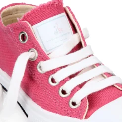 Zapatilla niños CASUAL OKAA con puntera y cordones en color Rosa Francés.