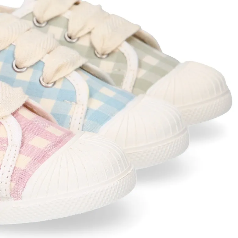 Zapatilla niños con cordones lazo y puntera en VICHY.