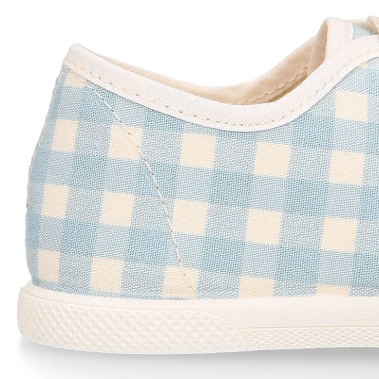 Zapatilla niños con cordones lazo y puntera en VICHY.