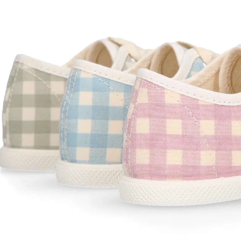 Zapatilla niños con cordones lazo y puntera en VICHY.