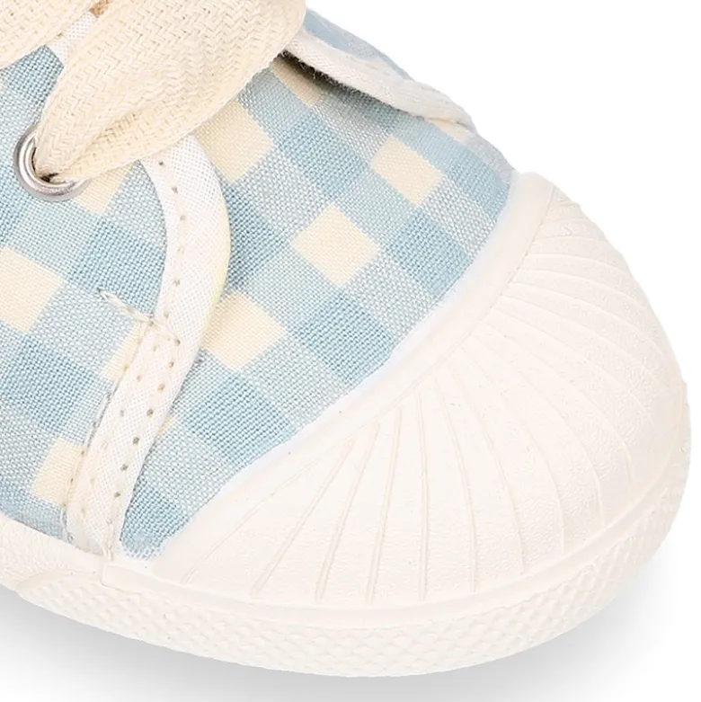 Zapatilla niños con cordones lazo y puntera en VICHY.