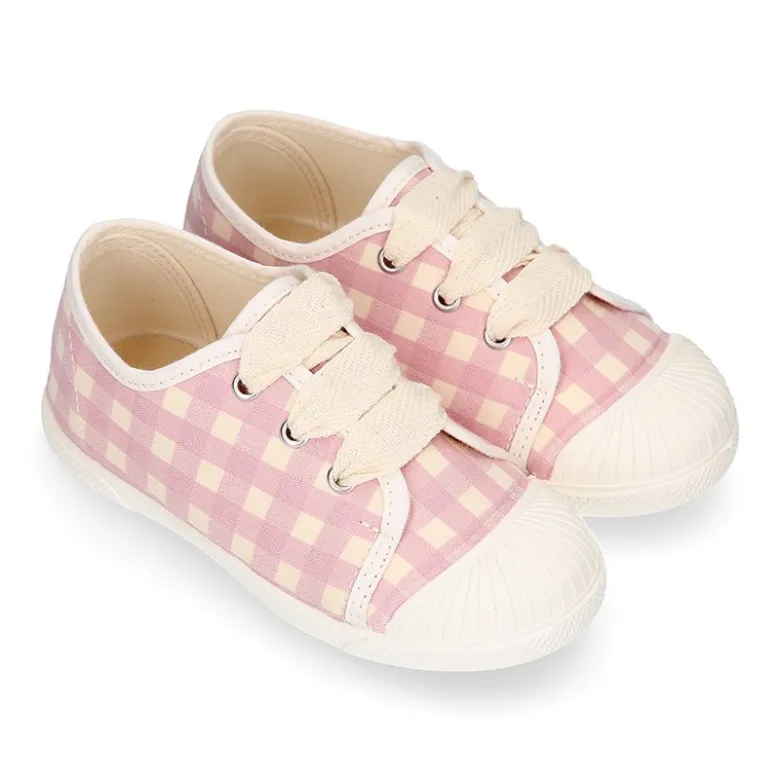 Zapatilla niños con cordones lazo y puntera en VICHY.