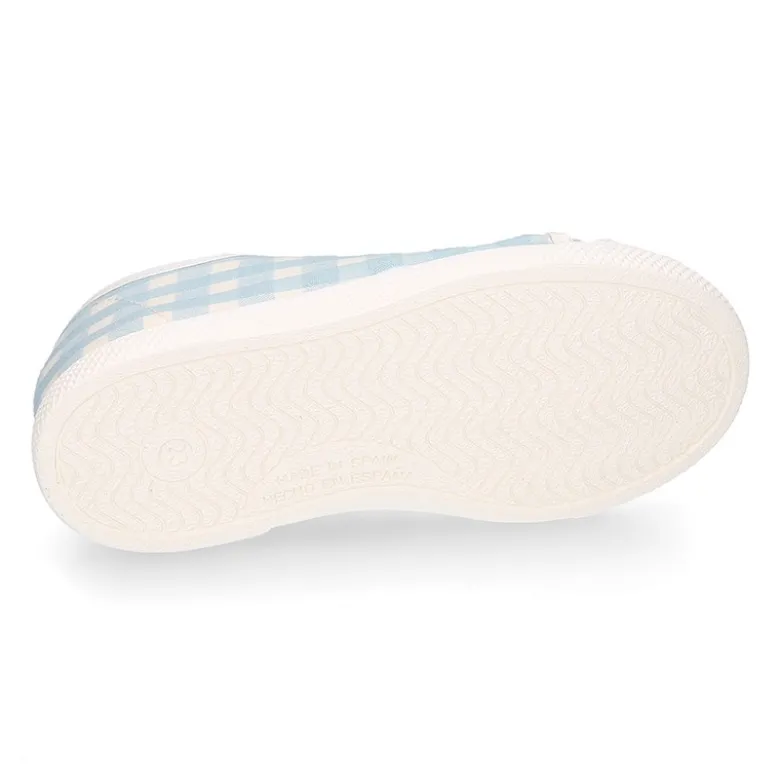 Zapatilla niños con cordones lazo y puntera en VICHY.