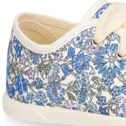 Zapatilla niños con cordones lazo y puntera en LIBERTY.