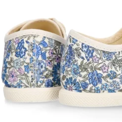 Zapatilla niños con cordones lazo y puntera en LIBERTY.