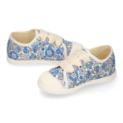 Zapatilla niños con cordones lazo y puntera en LIBERTY.