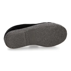 Zapatilla niños con cordones y puntera en terciopelo.