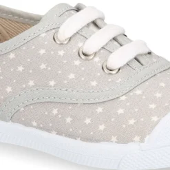 Zapatilla niños con cordones y puntera en lona con ESTRELLAS.