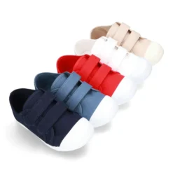 Zapatilla niños con puntera y sin cordones en lona algodón.