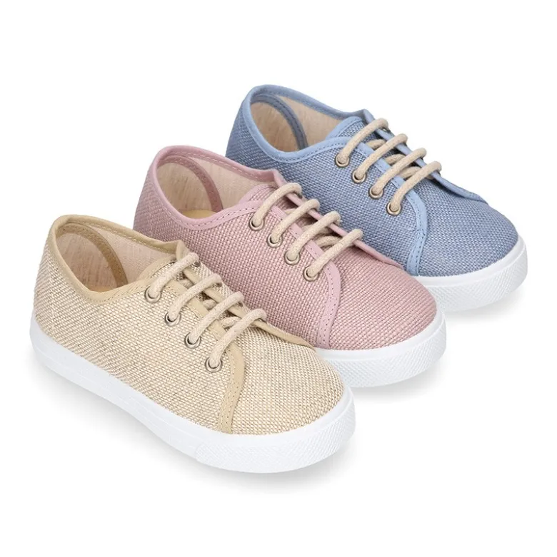 Zapatilla niños en LINO para vestir con cordones.