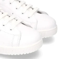 Zapatilla niños Moda con cordones en piel.