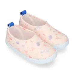 Zapatilla niños NEOPRENO con diseño con CONCHAS para playa y piscina.