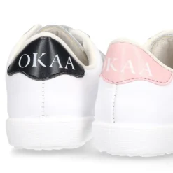 Zapatilla niños OKAA sin cordones en piel lavable.