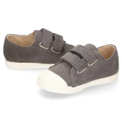 Zapatilla niños tipo bamba sin cordones y puntera en piel serraje GRIS.