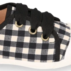 Zapatilla niños tipo con cordones y puntera en VICHY.