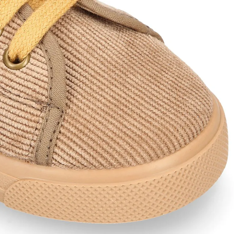 Zapatilla niños vestir OKAA en Pana con cordones.