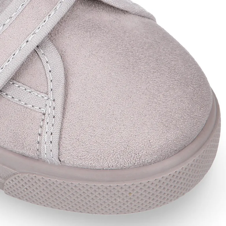 Zapatilla niños vestir OKAA sin cordones en Serratex.