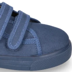 Zapatilla niños vestir OKAA sin cordones en Serratex.