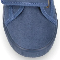 Zapatilla niños vestir OKAA sin cordones en Serratex.