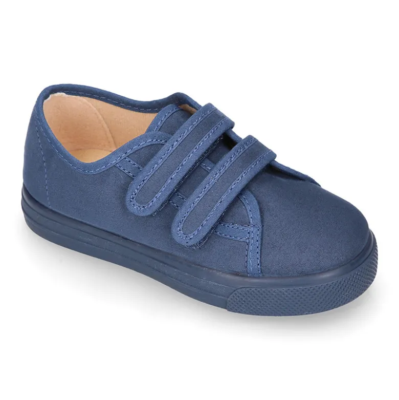 Zapatilla niños vestir OKAA sin cordones en Serratex.