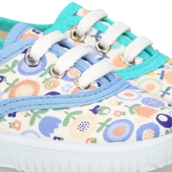 Zapatilla o bamba en lona con dibujos de flores para niños y niñas.