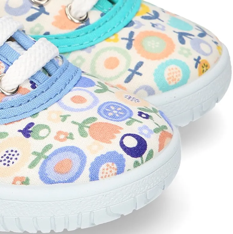 Zapatilla o bamba en lona con dibujos de flores para niños y niñas.