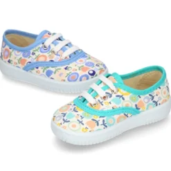 Zapatilla o bamba en lona con dibujos de flores para niños y niñas.