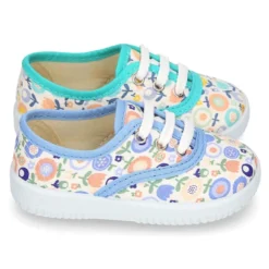 Zapatilla o bamba en lona con dibujos de flores para niños y niñas.