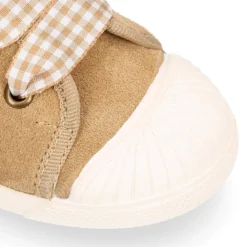 Zapatilla o Bamba niños con cordones lazo VICHY y puntera en piel serraje.