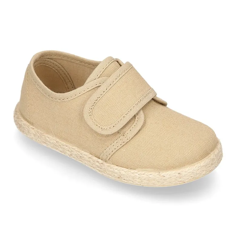 Zapatilla o Bamba niño tipo Alpargata en lona sin cordones.