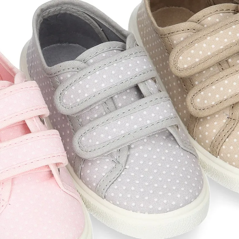 Zapatilla sin cordones en lona con LUNARES.