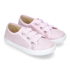 Zapatilla tipo bamba con cordones en lona METALIZADA.