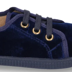 Zapatilla tipo BAMBA niños con cordones en terciopelo.