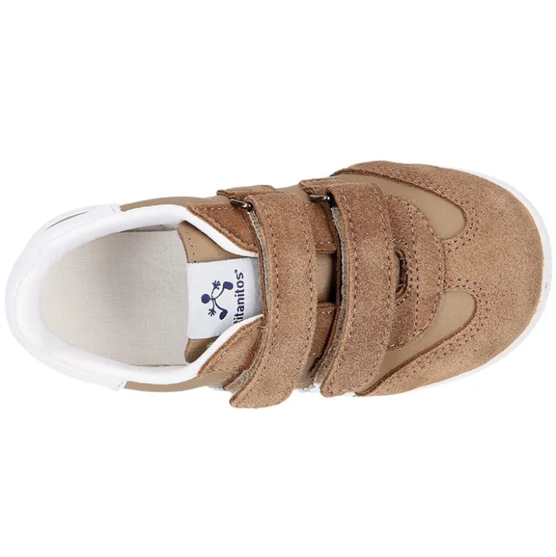 Zapatilla tipo Tenis niños sin cordones en piel napa combinada con piel serraje.
