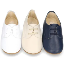 Zapatito Blucher niño primavera para peques con cordones en piel lisa suave.
