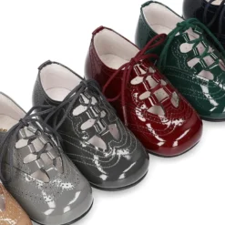 Zapatito inglesito clásico niños en piel charol.
