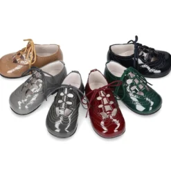 Zapatito inglesito clásico niños en piel charol.