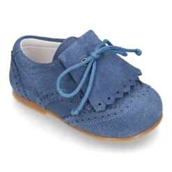 Zapatito niño tipo Blucher con lengüeta y picados en serraje PRIMAVERA.
