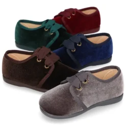 Zapatito niño tipo Blucher en terciopelo.