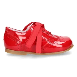 Zapatito tipo Blucher en piel charol ROJO.